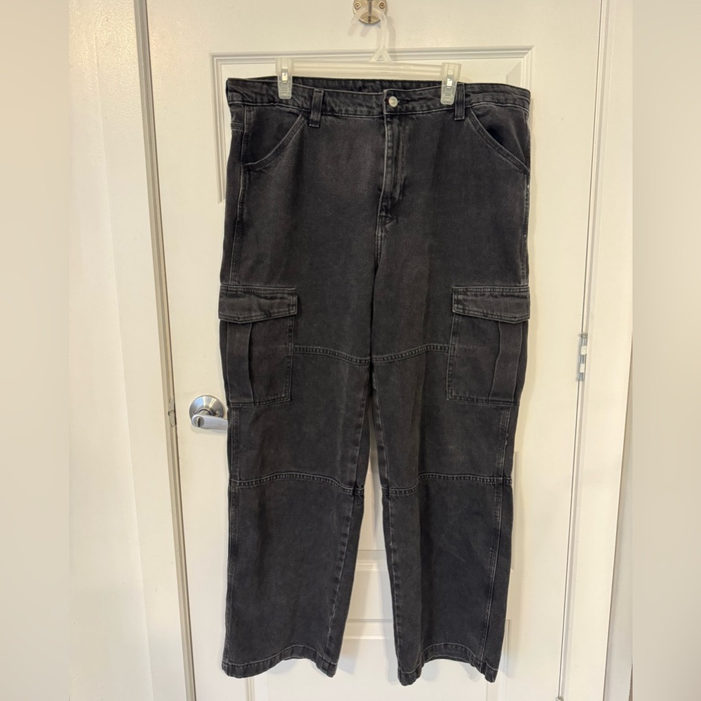 Black Cargo Jeans Baggy Fit - SIZE 16